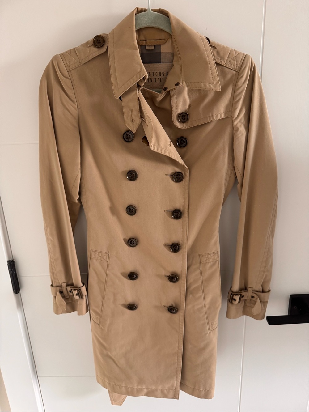 Authentic Burberry Brit double breasted trench coat in Honey Tan size 2